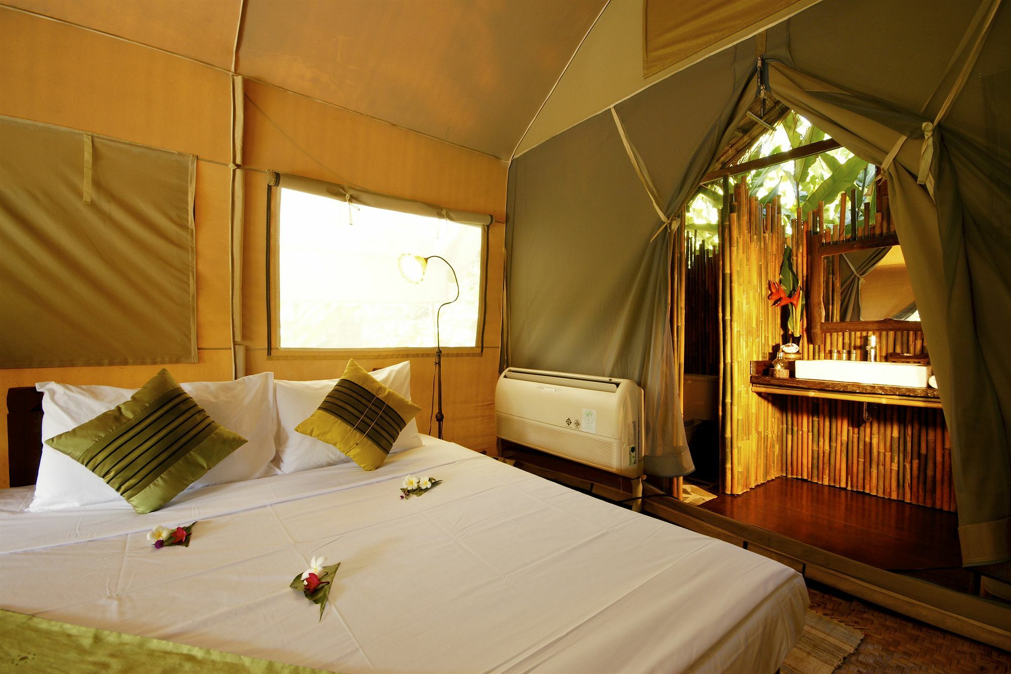 Hintok River Camp Ban Huai Maenam Noi Exteriér fotografie